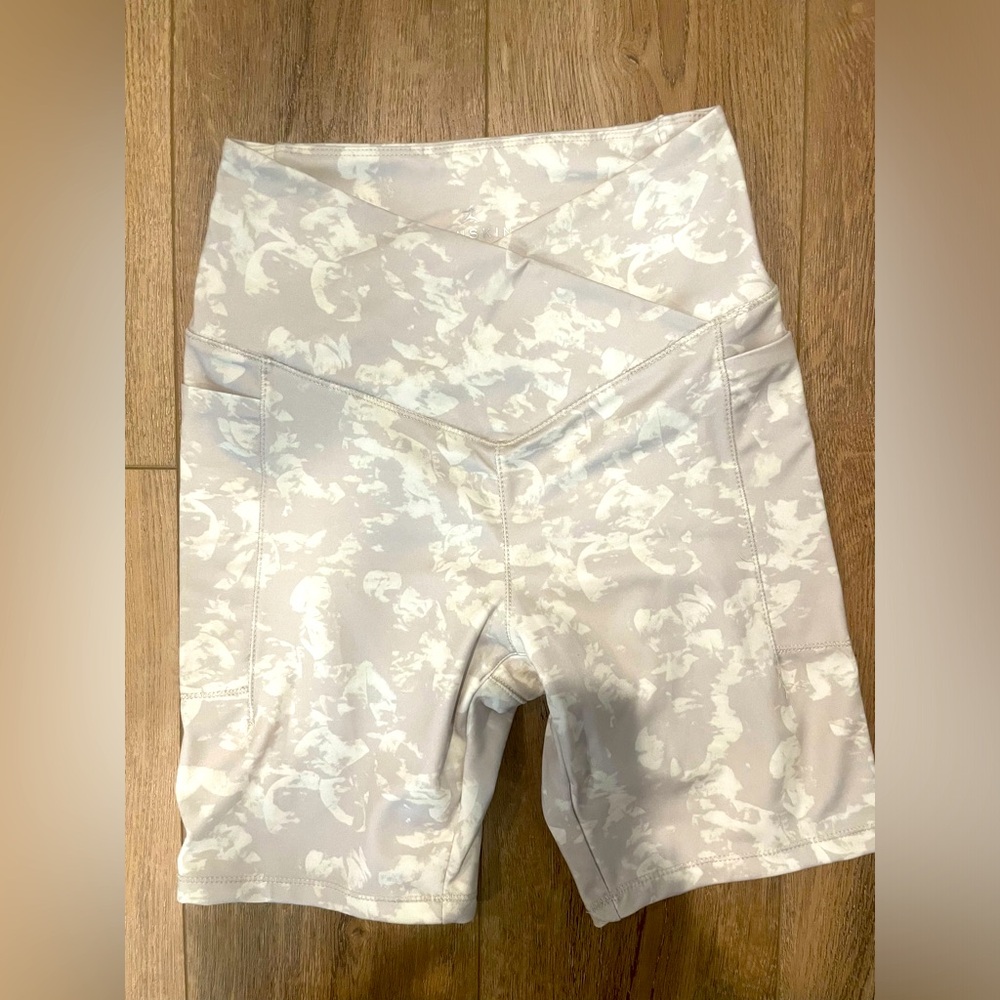 Workout shorts women’s small